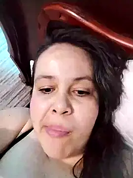 Snapshot of lunanataly chatting on 02-03-25, 12:36 lunanataly online show from 02-03-25, 12:36