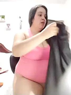 Snapshot of lunanataly chatting on 02-08-25, 10:40 lunanataly online show from 02-08-25, 10:40