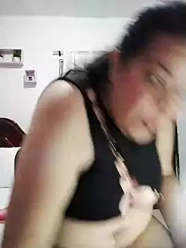 Snapshot of lunanataly chatting on 02-10-25, 08:00 lunanataly online show from 02-10-25, 08:00