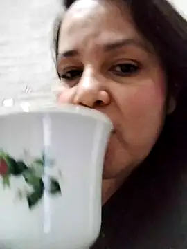 Snapshot of lunanataly chatting on 03-02-25, 09:54 lunanataly online show from 03-02-25, 09:54