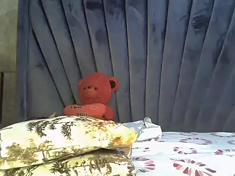 Pretty-sassy online show from 02-08-25, 12:06