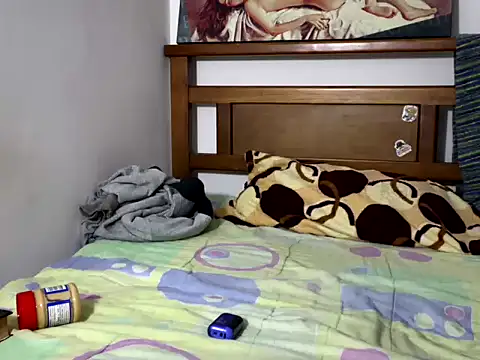 hideonbush051 online show from 12-03-25, 01:31