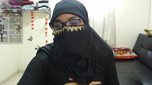 Aaliyah brown online show from 09-24-25, 01:58