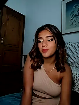 Snapshot of Rebecca_055 chatting on 10-15-25, 07:36 Rebecca 055 online show from 10-15-25, 07:36