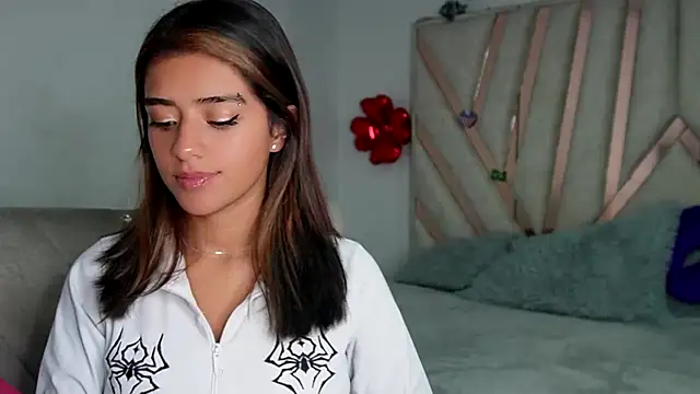 Snapshot of Rebecca_055 chatting on 11-30-25, 11:20 Rebecca 055 online show from 11-30-25, 11:20