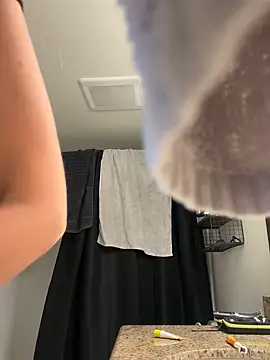 Snapshot of jungleangel chatting on 03-21-25, 06:40 jungleangel online show from 03-21-25, 06:40