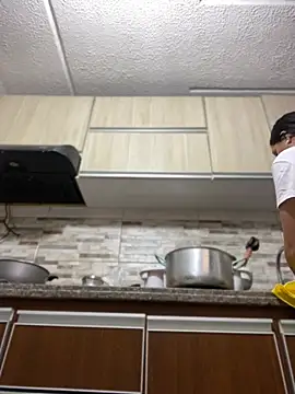 Salome golvert online show from 03-18-25, 09:43