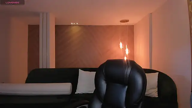 AnaisNin online show from 01-28-25, 12:00