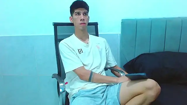 jhony-sex online show from 12-23-25, 02:42