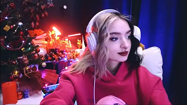 Avi Nile online show from 12-25-24, 02:35