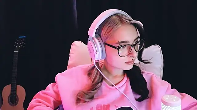 Avi Nile online show from 02-04-25, 02:39