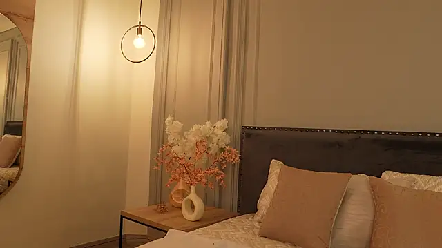 IrisBaker online show from 03-27-26, 12:16