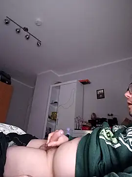 larsgessner30 online show from 12-15-25, 02:16