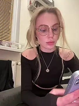 Snapshot of meanexx chatting on 12-07-24, 09:55 meanexx online show from 12-07-24, 09:55