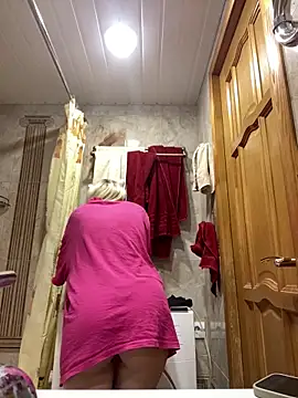 Snapshot of meanexx chatting on 02-02-25, 11:40 meanexx online show from 02-02-25, 11:40