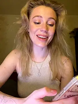 Snapshot of meanexx chatting on 10-12-25, 01:15 meanexx online show from 10-12-25, 01:15