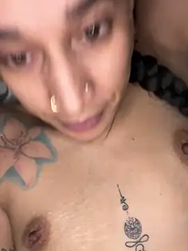 Snapshot of Shuggabutt chatting on 01-25-25, 09:26 Shuggabutt online show from 01-25-25, 09:26