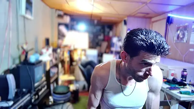 Snapshot of savageconfidence chatting on 10-06-25, 03:48 savageconfidence online show from 10-06-25, 03:48