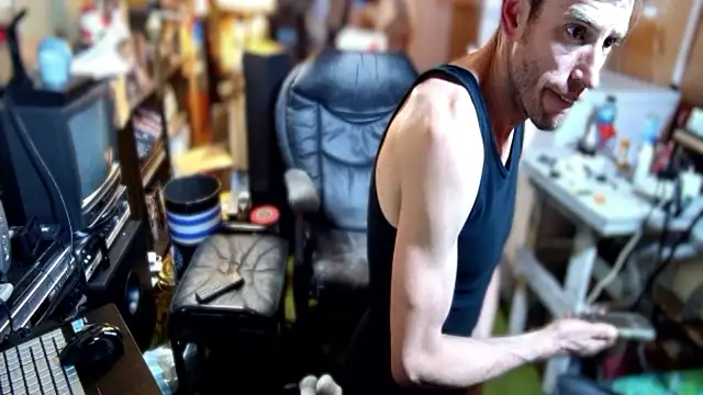 Snapshot of savageconfidence chatting on 10-16-25, 05:19 savageconfidence online show from 10-16-25, 05:19