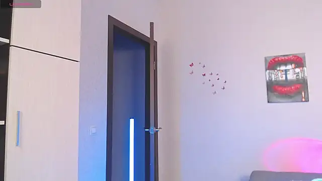 Snapshot of Lina_Robbins chatting on 03-05-25, 12:16 Lina Robbins online show from 03-05-25, 12:16