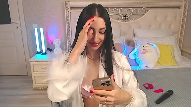 Lina Robbins online show from 01-18-26, 04:16