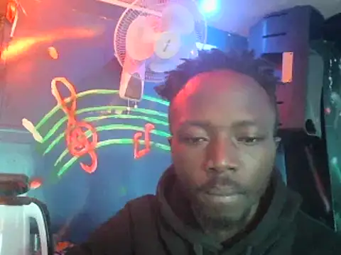 Snapshot of Cedric254 chatting on 12-18-24, 09:04 Cedric254 online show from 12-18-24, 09:04