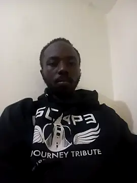 Snapshot of Cedric254 chatting on 10-29-25, 10:33 Cedric254 online show from 10-29-25, 10:33