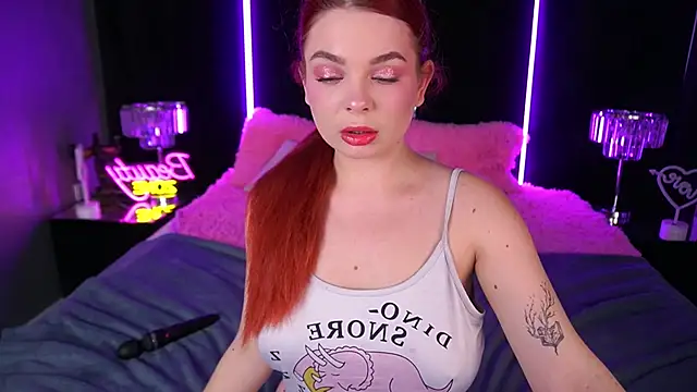 Snapshot of CarolinaDia chatting on 12-05-24, 09:39 CarolinaDia online show from 12-05-24, 09:39