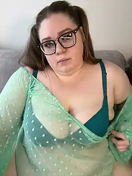 Snapshot of Chloe_WS chatting on 12-14-24, 12:01 Chloe WS online show from 12-14-24, 12:01