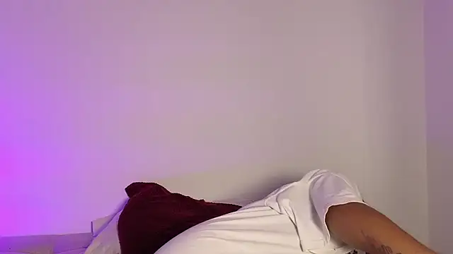 Snapshot of Samy_Vegaa chatting on 12-11-24, 10:16 Samy Vegaa online show from 12-11-24, 10:16