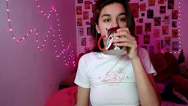 Celine Dionn online show from 12-14-24, 01:16