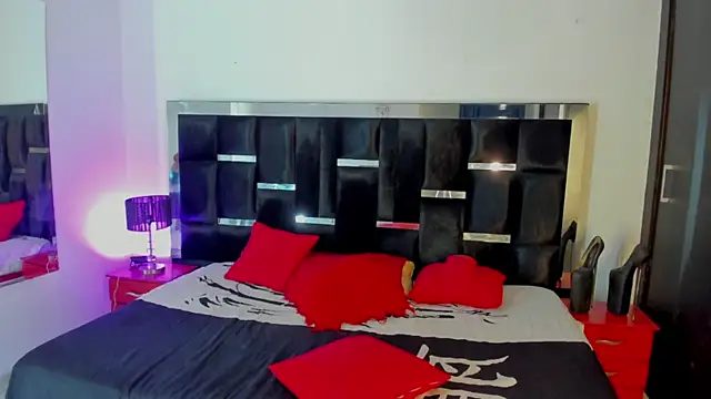 Snapshot of Loremhotsex chatting on 09-24-25, 08:01 Loremhotsex online show from 09-24-25, 08:01