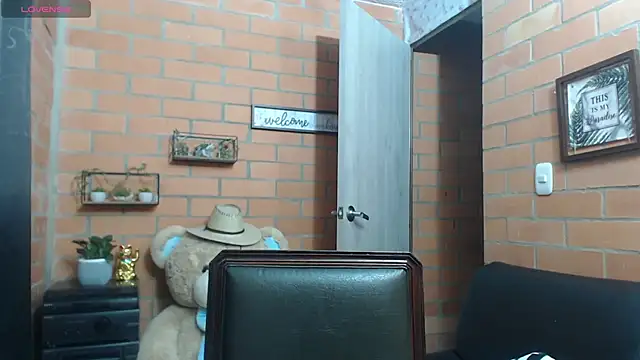 alexia 87 online show from 09-23-25, 03:09