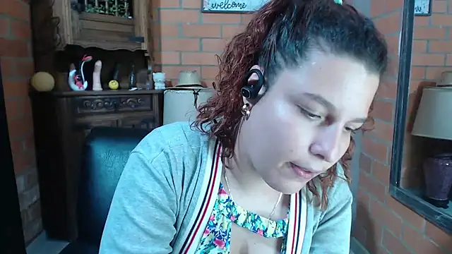 alexia 87 online show from 11-19-25, 03:06