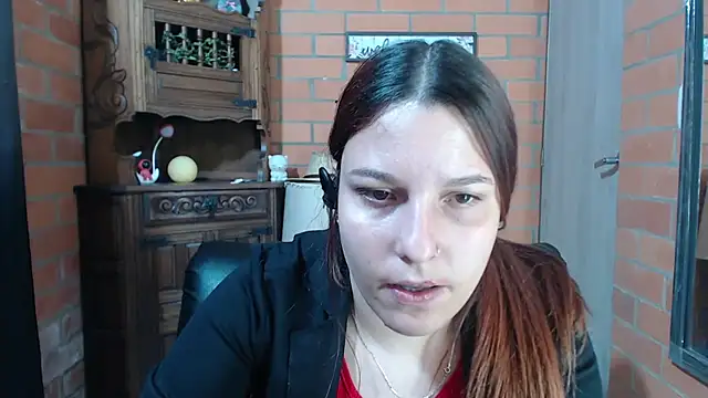 alexia 87 online show from 11-25-25, 03:28