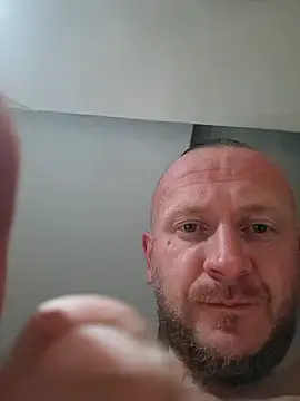 Snapshot of RomWoolf chatting on 12-10-24, 04:49 RomWoolf online show from 12-10-24, 04:49