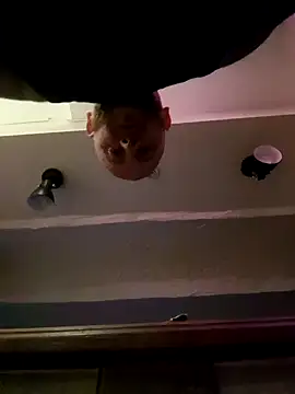 Snapshot of RomWoolf chatting on 02-01-25, 12:29 RomWoolf online show from 02-01-25, 12:29