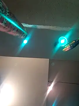 Snapshot of RomWoolf chatting on 02-18-25, 12:59 RomWoolf online show from 02-18-25, 12:59