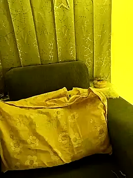 Snapshot of Divya_girl chatting on 03-21-25, 07:35 Divya girl online show from 03-21-25, 07:35