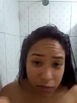 Snapshot of EAAM1 chatting on 10-27-25, 11:41 EAAM1 online show from 10-27-25, 11:41