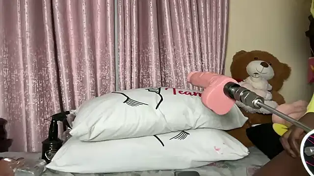 SexyAudreyFuck online show from 09-11-25, 10:54