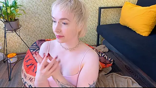 EmmyAmbros online show from 03-11-25, 09:45