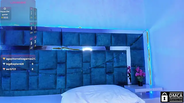 Snapshot of Venus_velez_ chatting on 12-28-24, 03:48 Venus velez online show from 12-28-24, 03:48