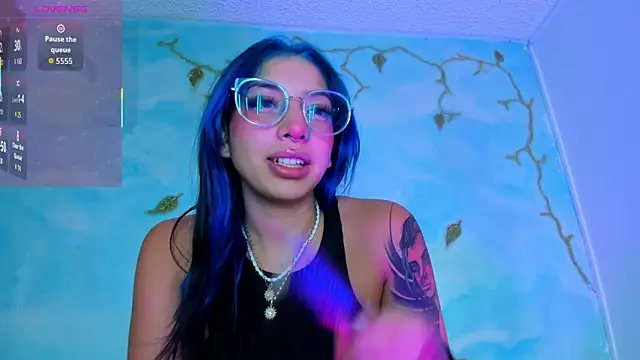 SaturnooStonee online show from 02-25-26, 02:32