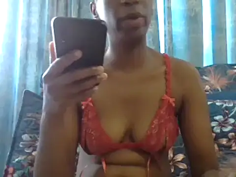 Snapshot of AfricanPrincesss2 chatting on 01-15-25, 08:41 AfricanPrincesss2 online show from 01-15-25, 08:41