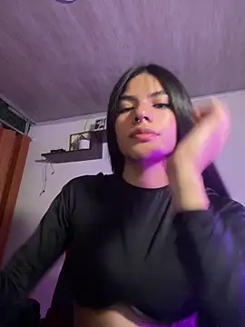 Snapshot of liss_hot_ chatting on 10-07-25, 08:17 liss hot online show from 10-07-25, 08:17