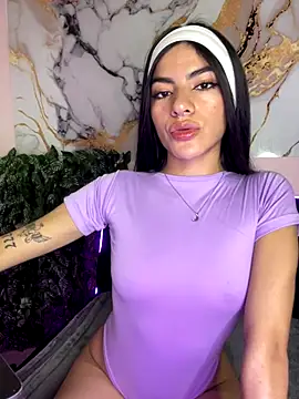 Snapshot of liss_hot_ chatting on 10-10-25, 10:20 liss hot online show from 10-10-25, 10:20