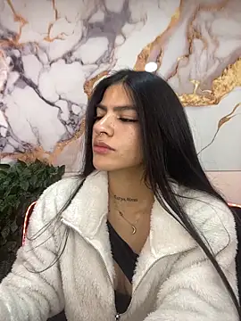 Snapshot of liss_hot_ chatting on 10-27-25, 02:43 liss hot online show from 10-27-25, 02:43