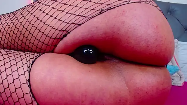 mia xx1 online show from 12-06-24, 07:32