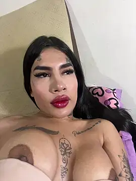 Snapshot of saragill323 chatting on 01-13-25, 11:27 saragill323 online show from 01-13-25, 11:27